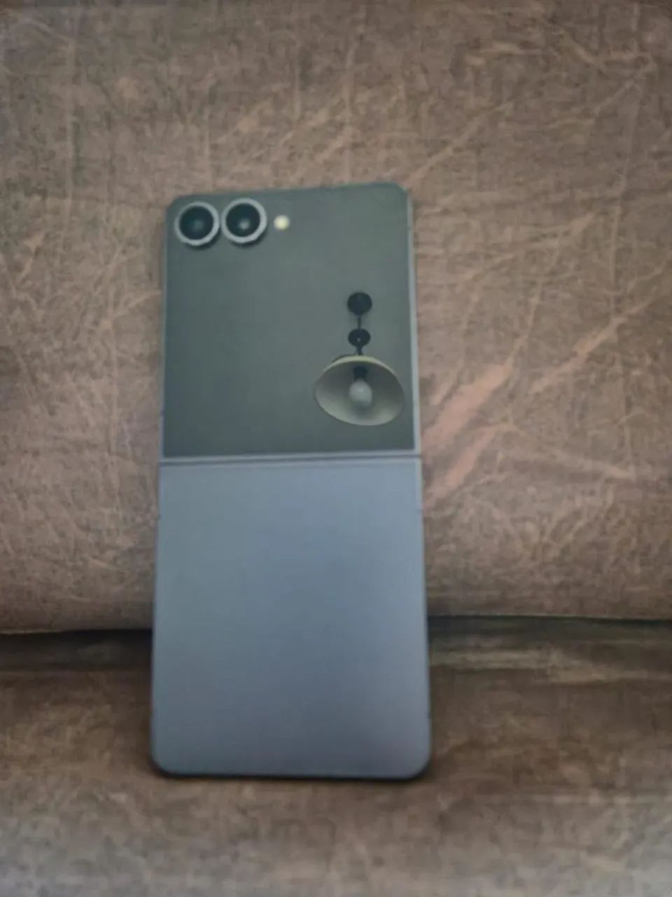 Celular Samsung Galaxy Z Flip7 5G - Foto 3