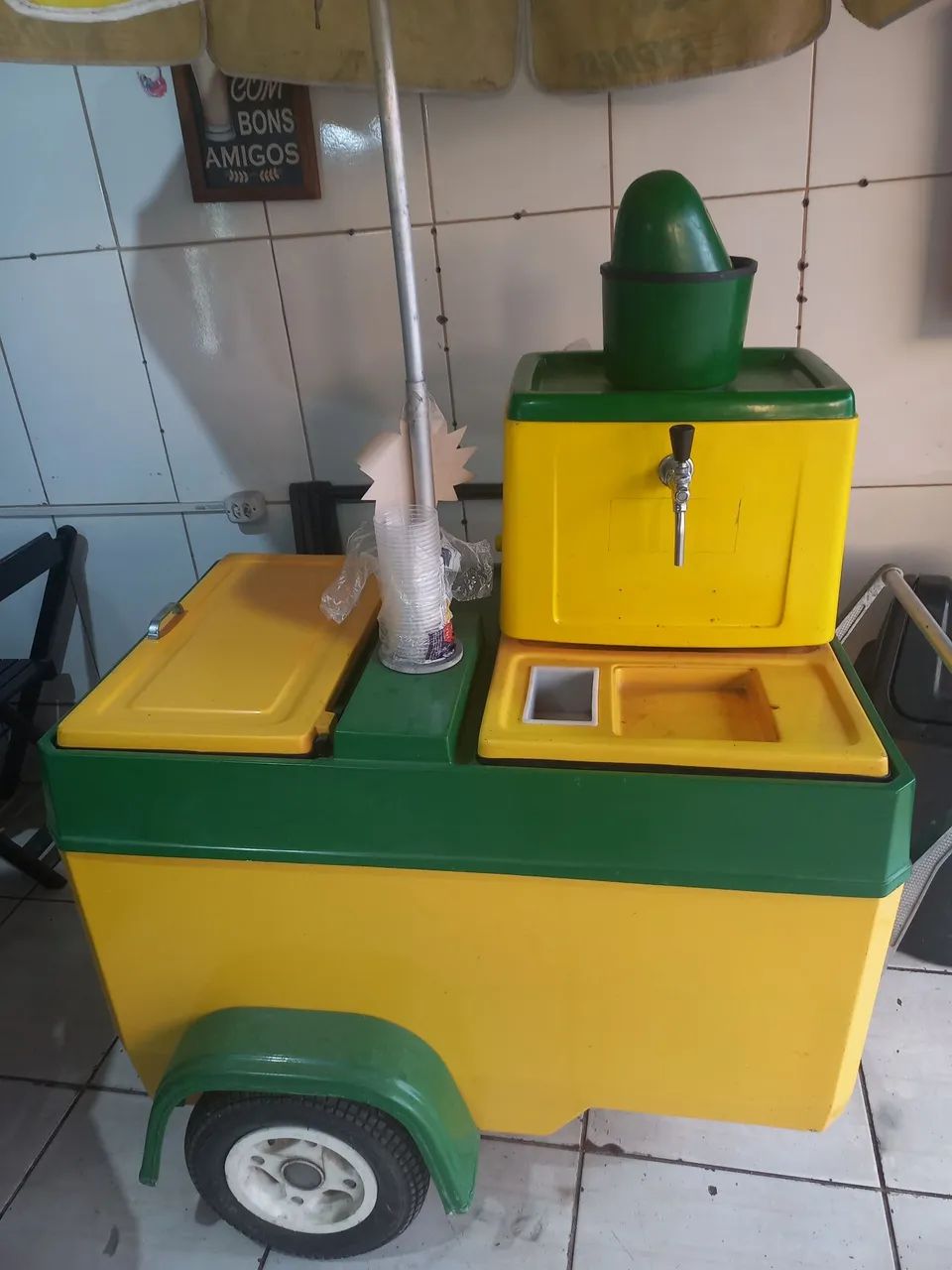 Carinho agua coco