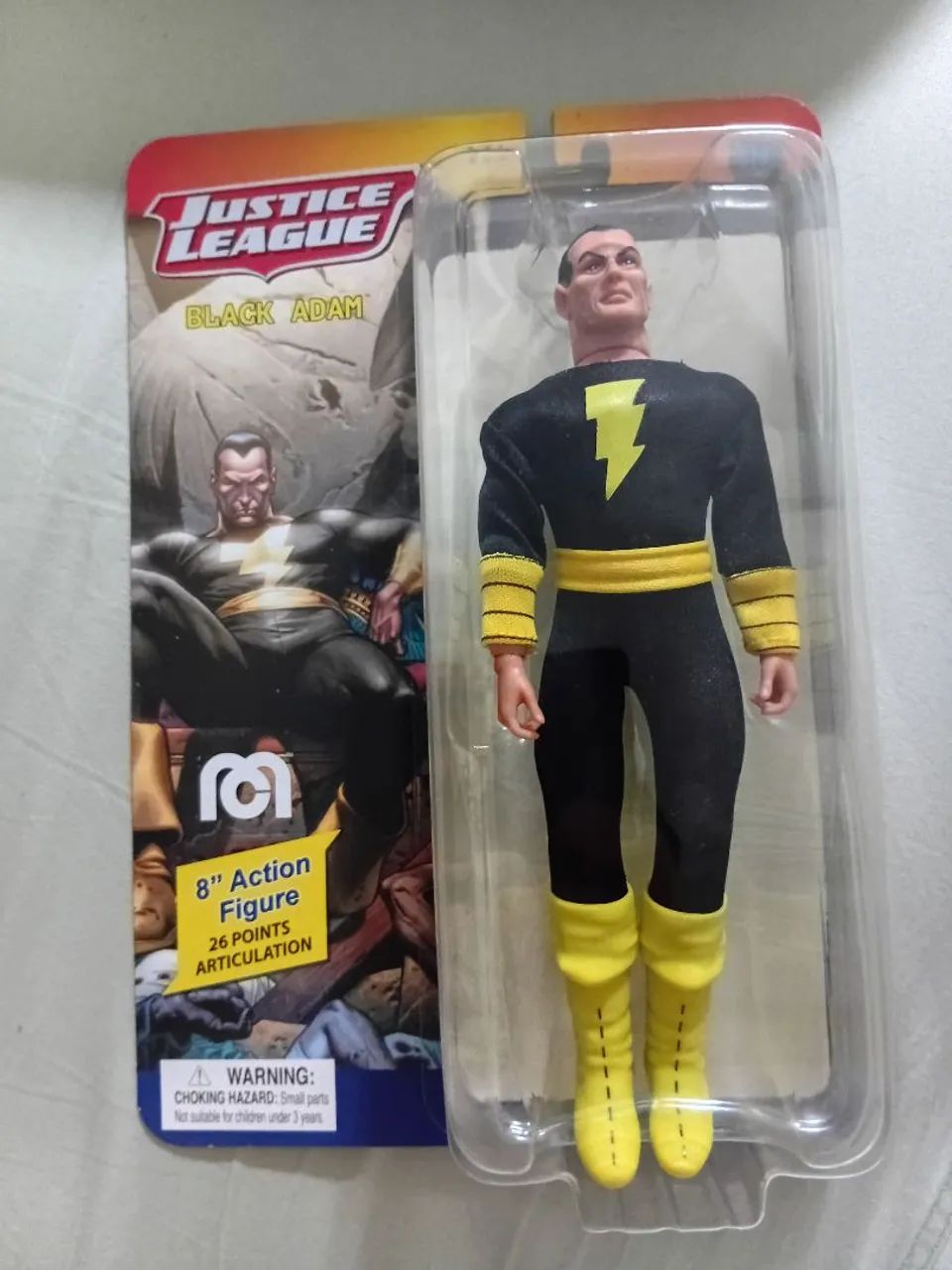 Figuras Shazam e Adão Negro Mego - Foto 4