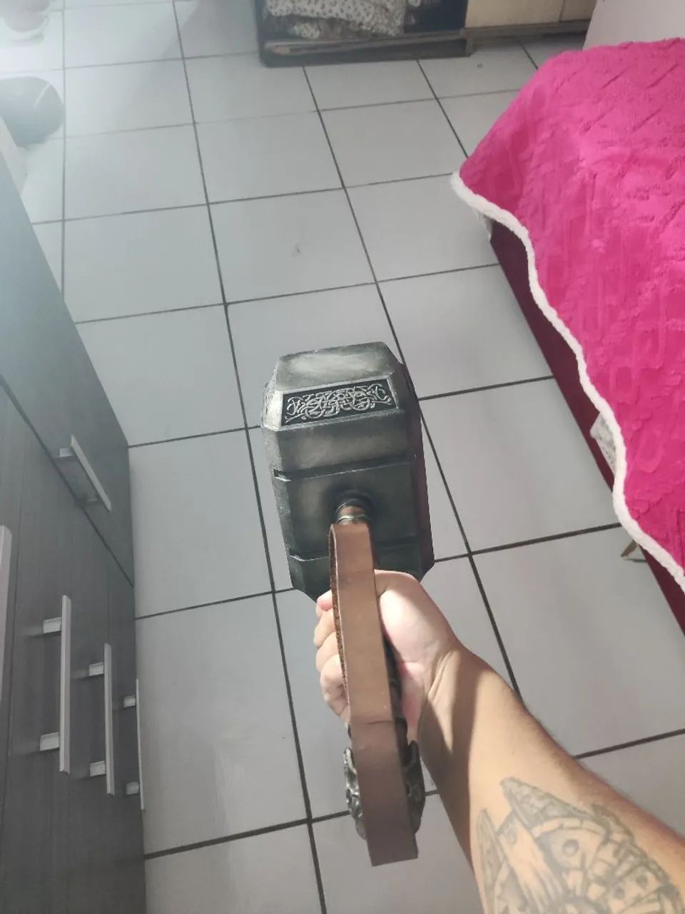 Mjolnir Thor tamanho real - Foto 4