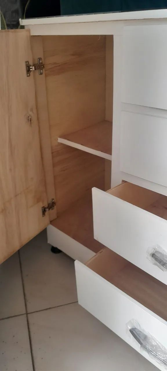 Cômoda usada em perfeito estado MDF - Foto 2