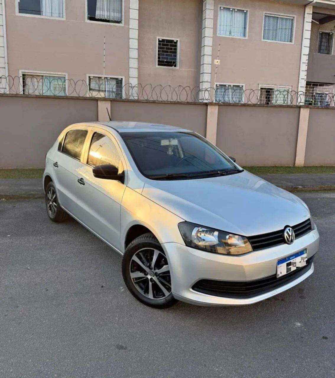 Volkswagen Gol Gol (novo) 1.0 Mi Total Flex 8V 4p 2015