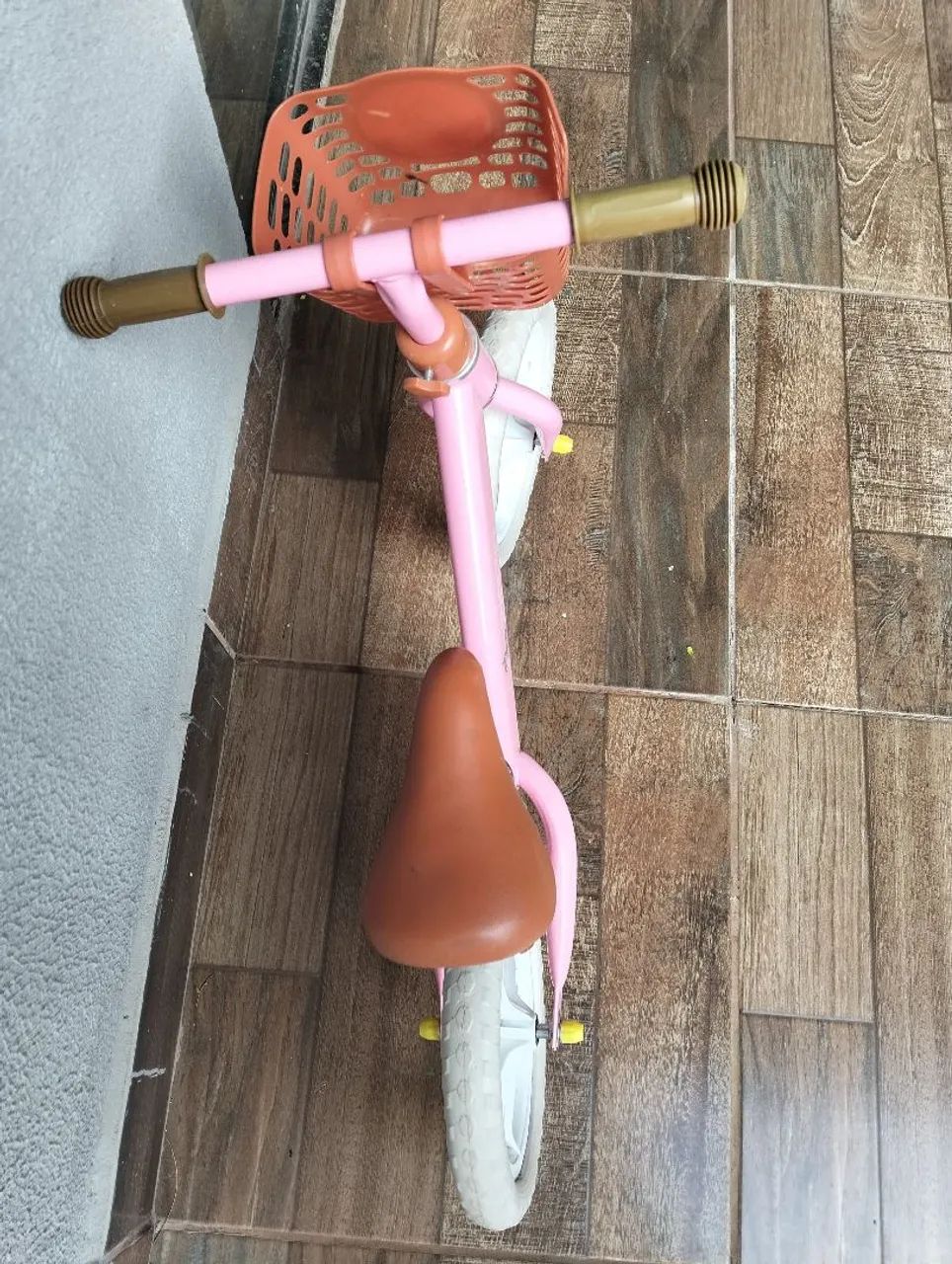 Bicicleta de equilíbrio infantil (menina) - Foto 2