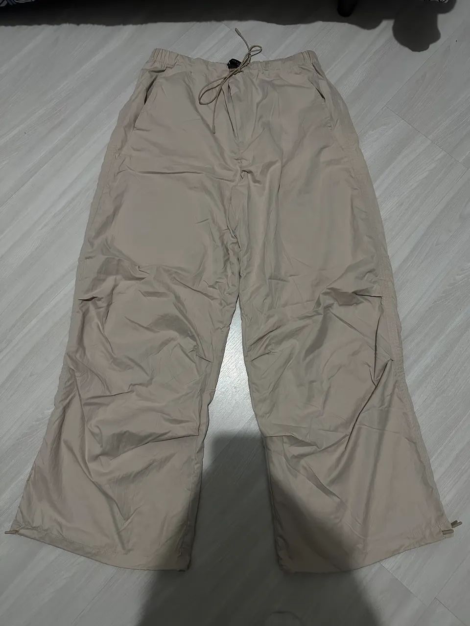 Calça parachute Zara