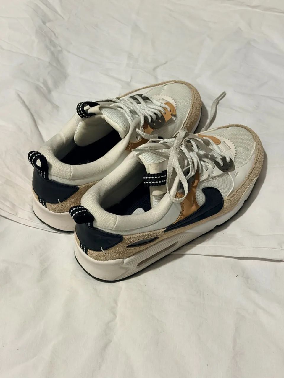 Tênis Nike Air Max - Bege/Off-White - Foto 2