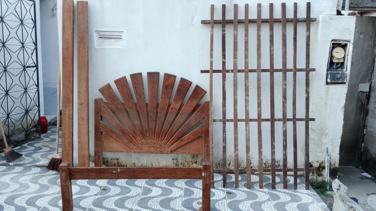 Cama de madeira maciça móvel rústico Leiam o anúncio com atenção  - Foto 2