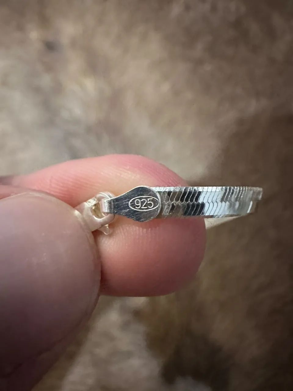 VENDO MALETA DE JÓIAS COM 60 PEÇAS  - Foto 3