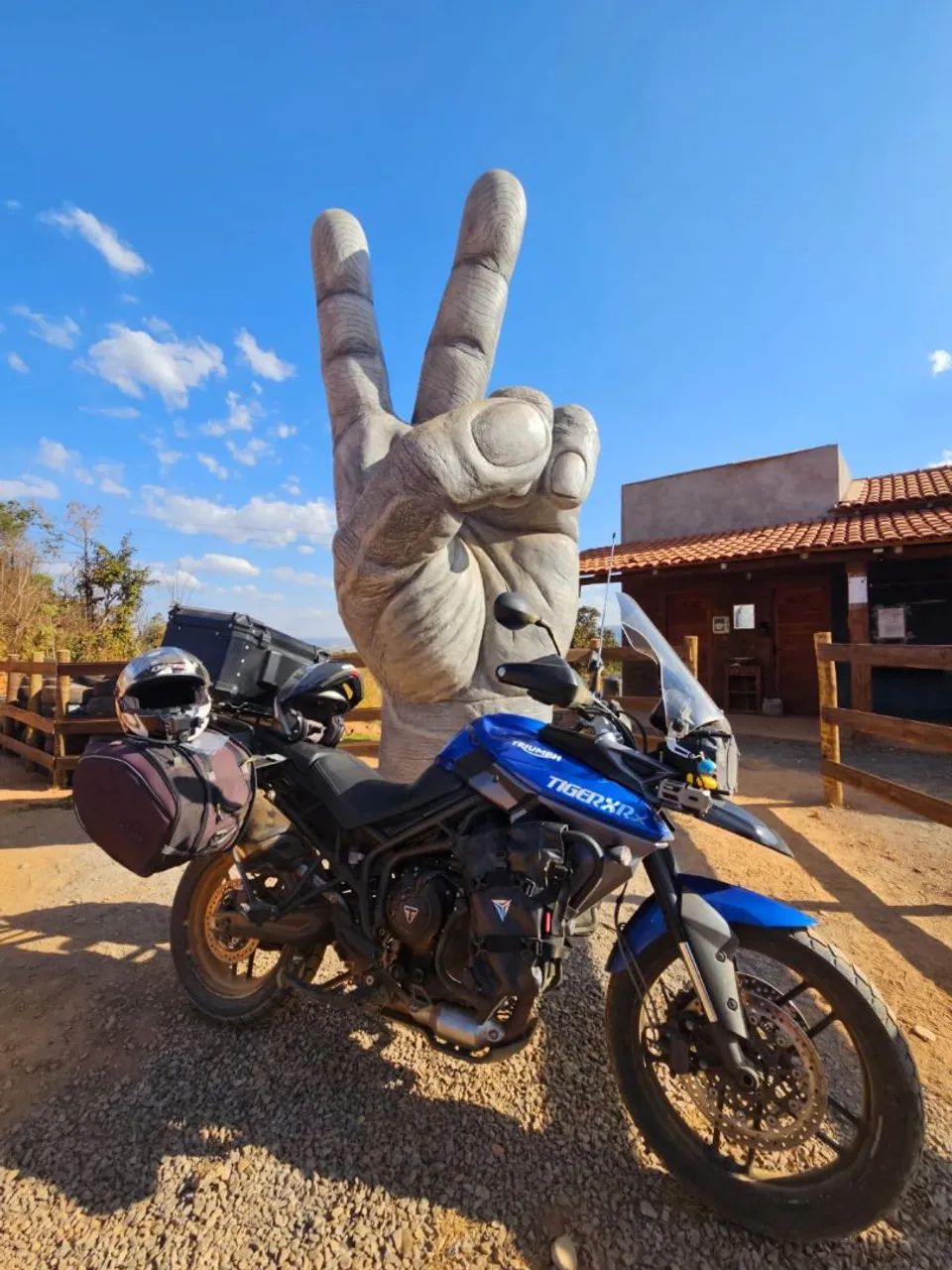 Triumph 800 XRX 2015 - 1471219805 | OLX