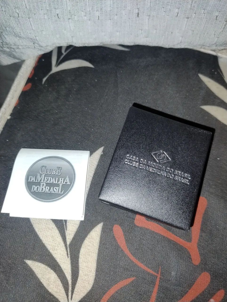 Medalha oficial da casa da moeda série mulheres numismática  - Foto 3