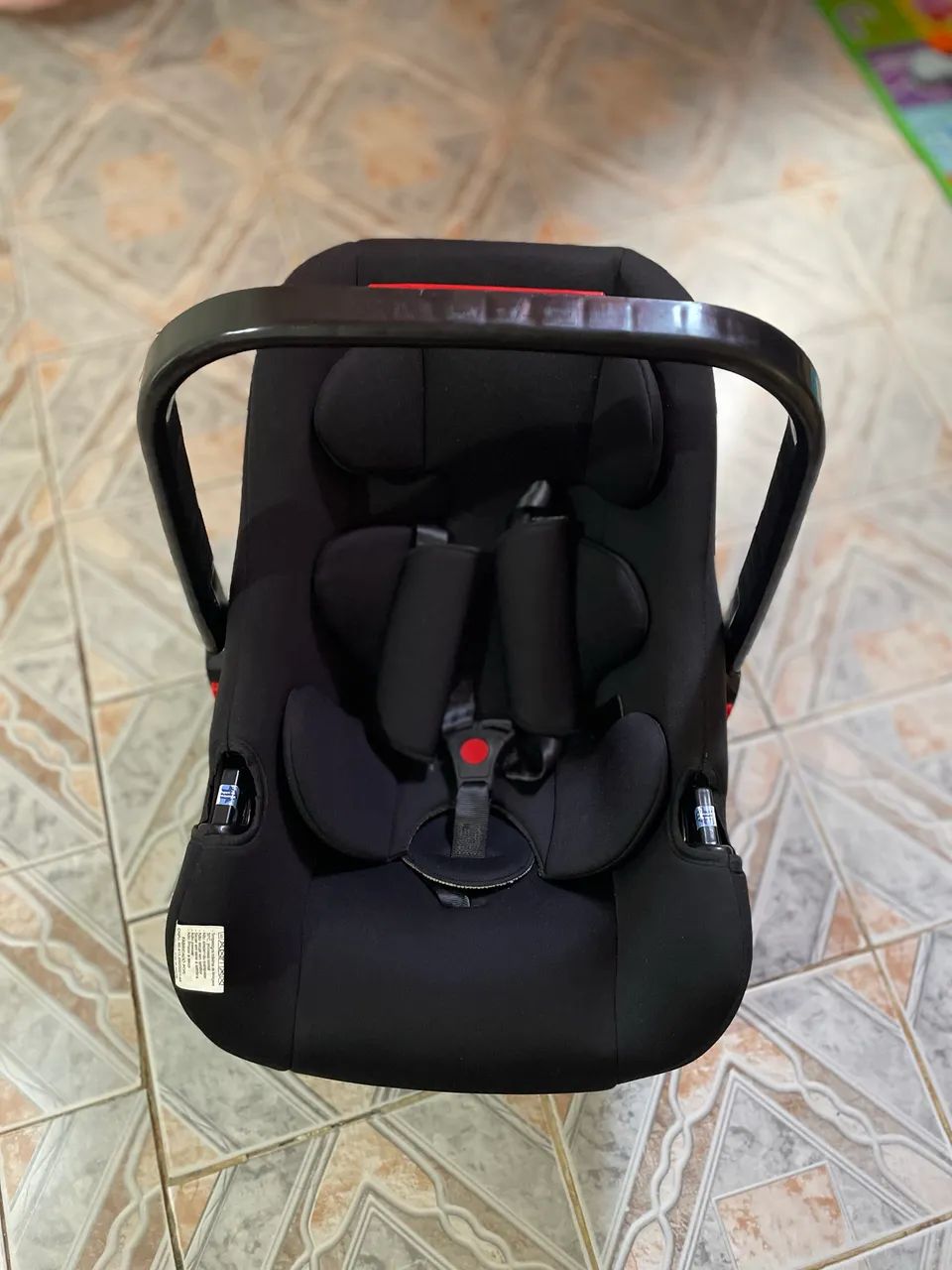 Bebê conforto muito novinho 