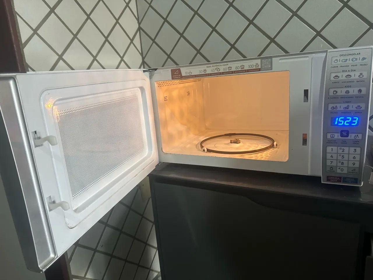 Microondas Electrolux 34L  - Foto 4