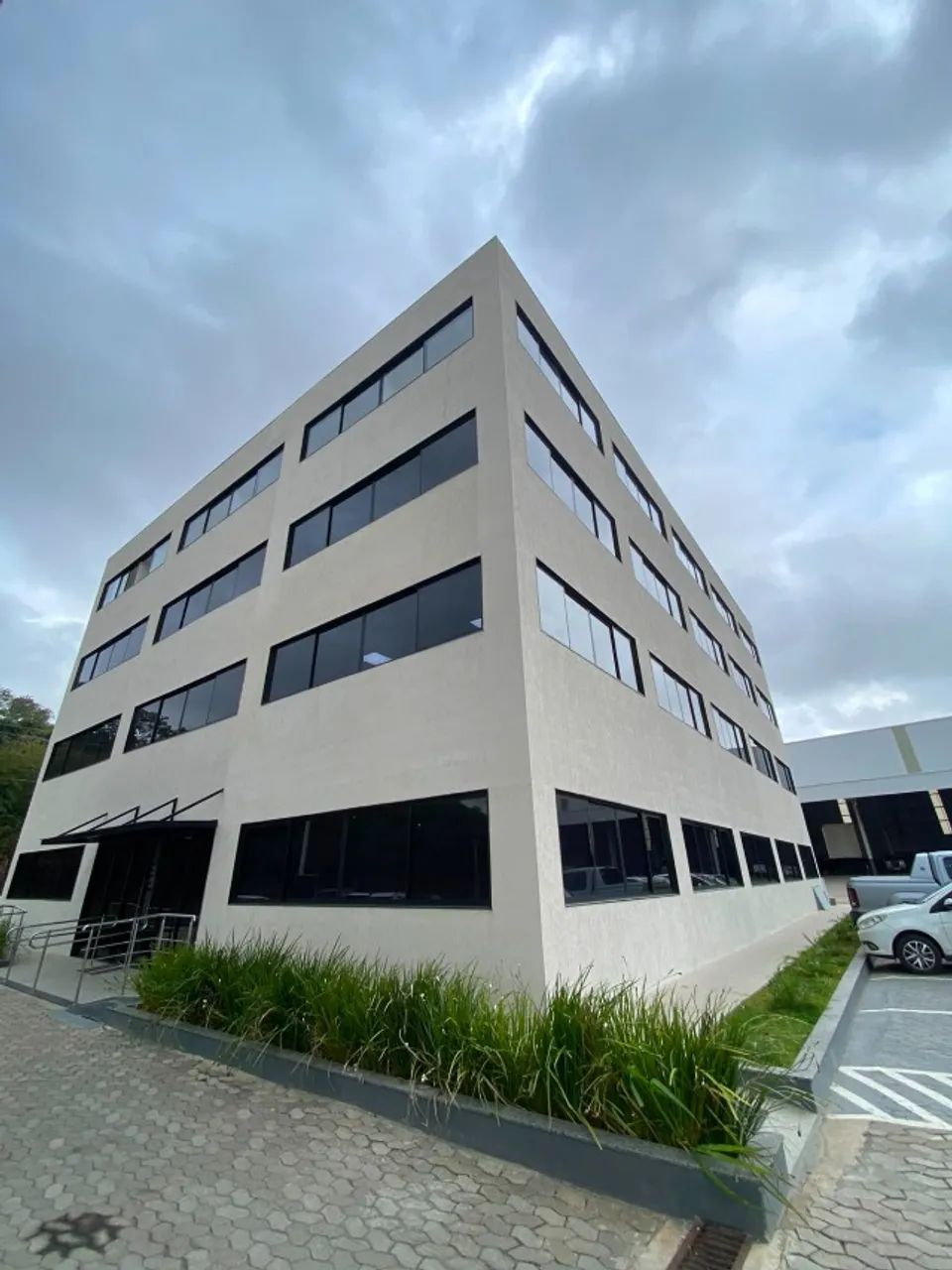 Salas Comerciais ? CAANA Centro Empresarial Smart Center