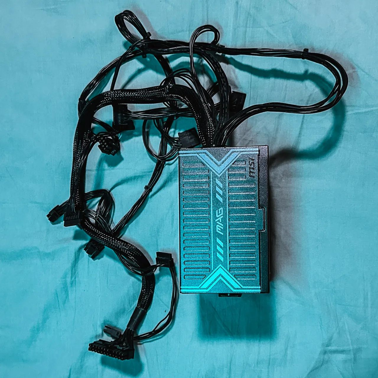 Fonte de computador / MSI mag 650w - Foto 3