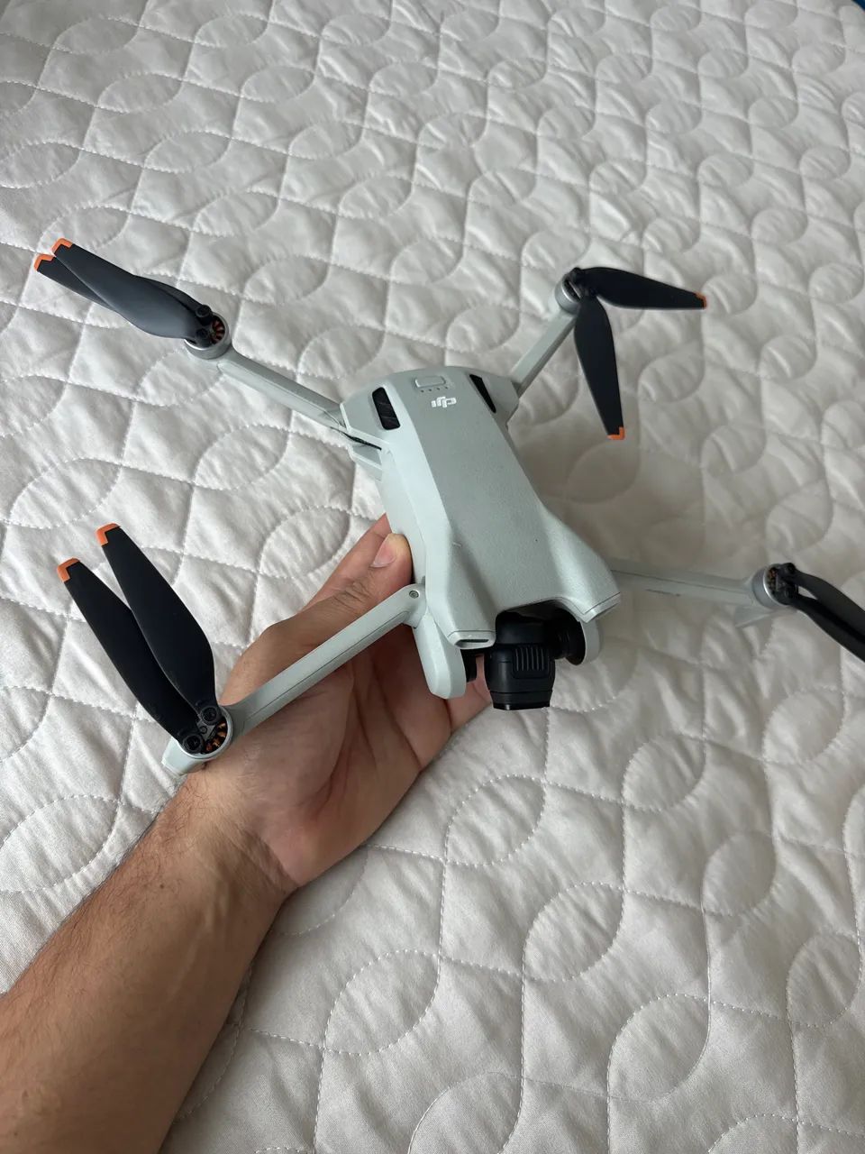Drone DJI Mini 3 com 2 baterias  - Foto 2