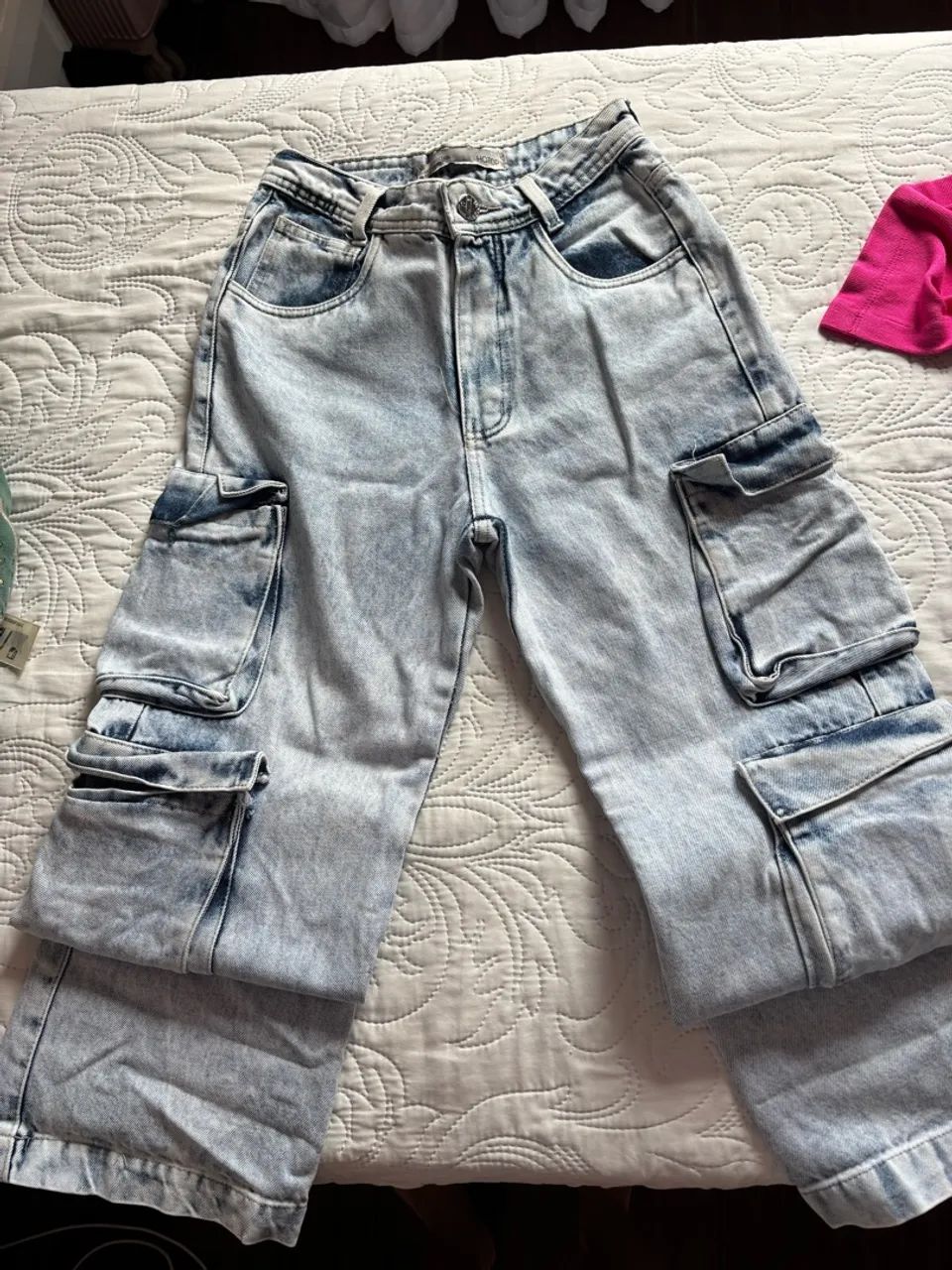 Calça jeans cargo wideleg