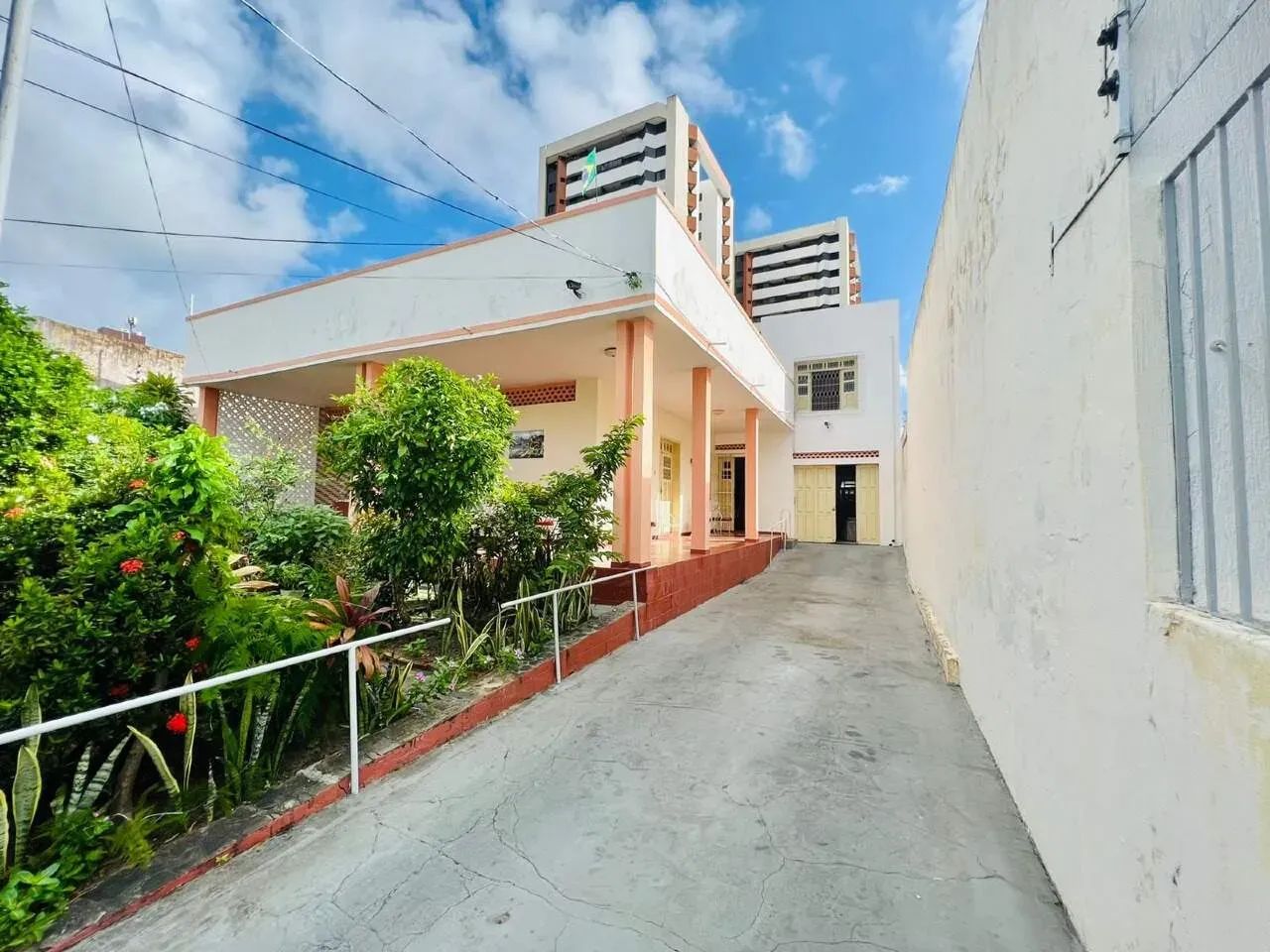 CASA NA RUA RIACHUELO