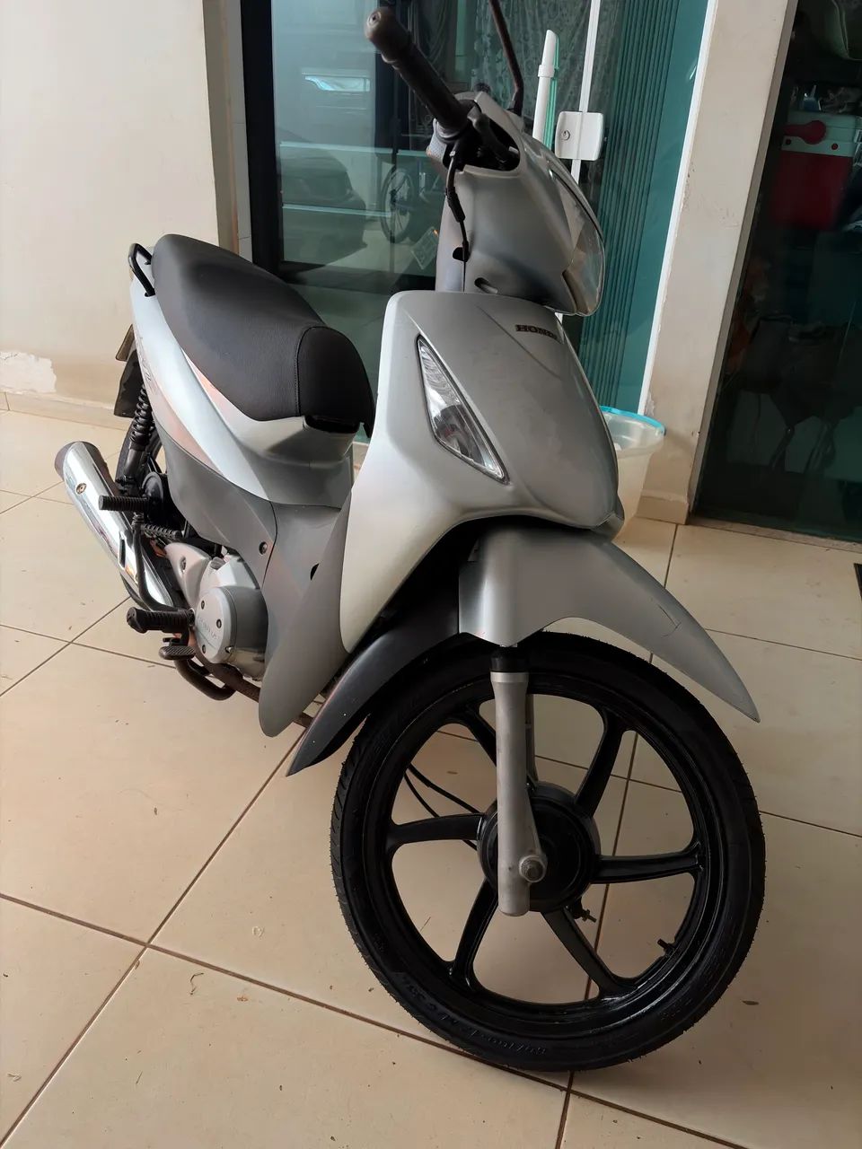Biz 125 es