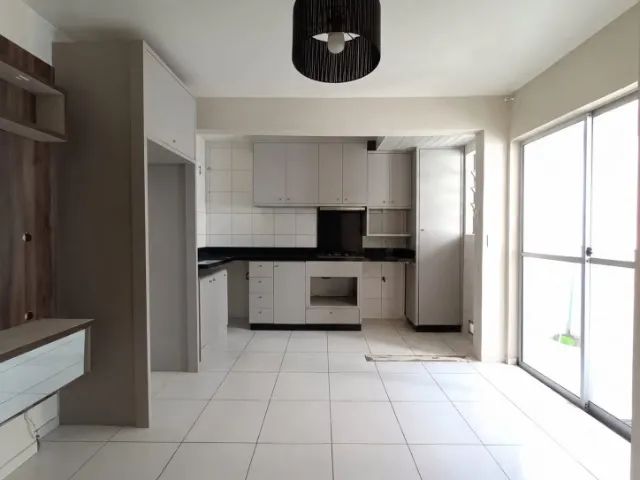 APARTAMENTO SEMI MOBILIADO 51 M² 2 QUARTOS