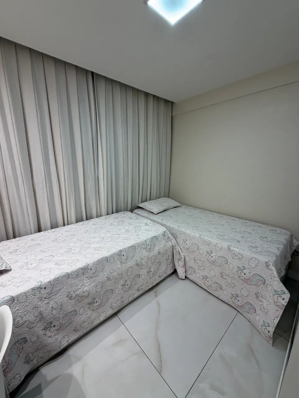 Cama de solteiro projetada 