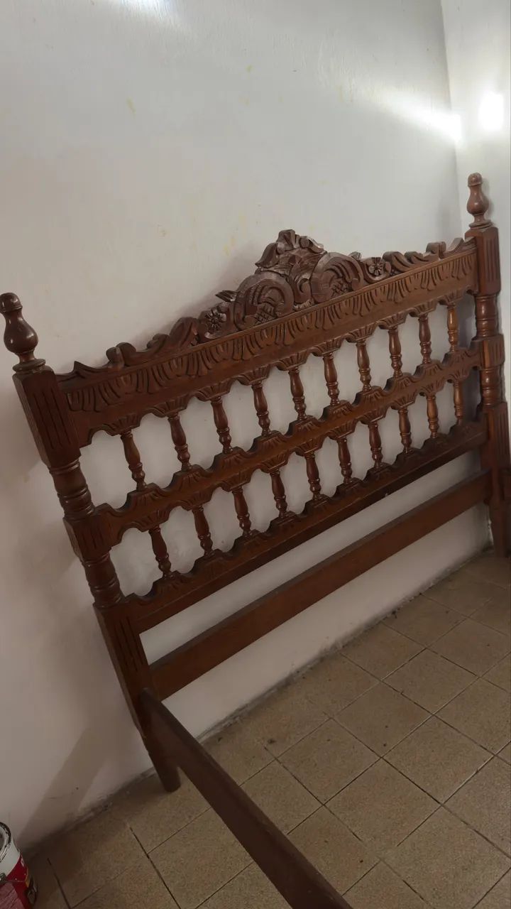 Cama madeira pura