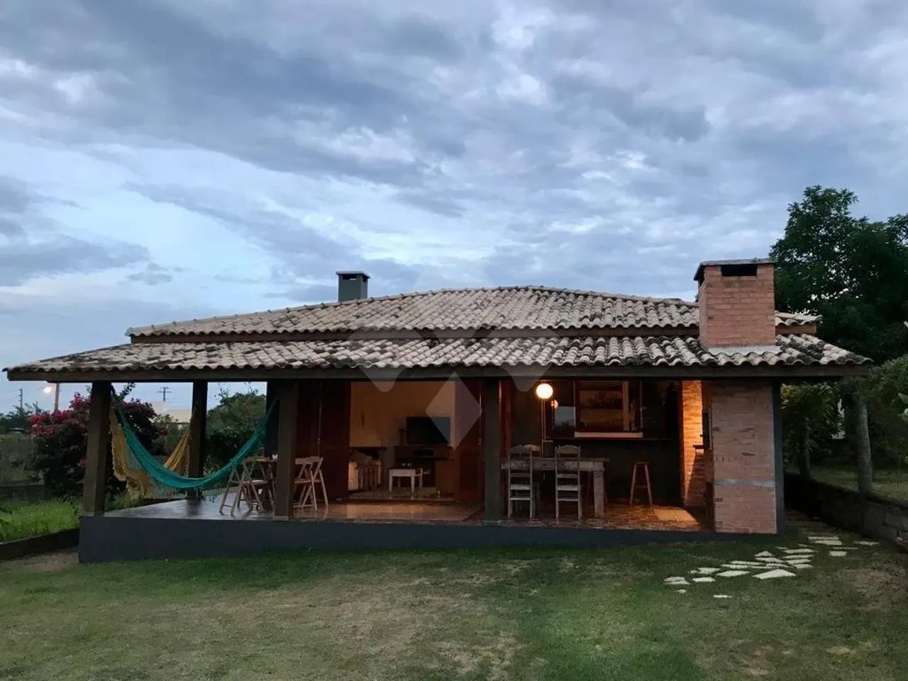 Casa 2 dormitórios com suíte na Praia do Rosa / Imbituba / SC