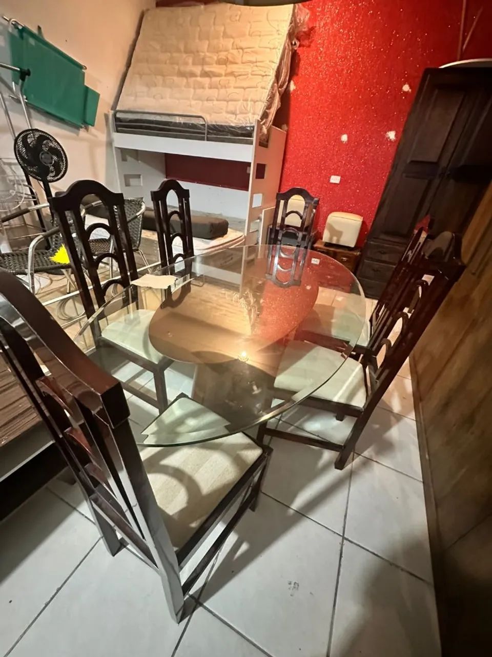 Mesa madeira  tampo vidro - Foto 5