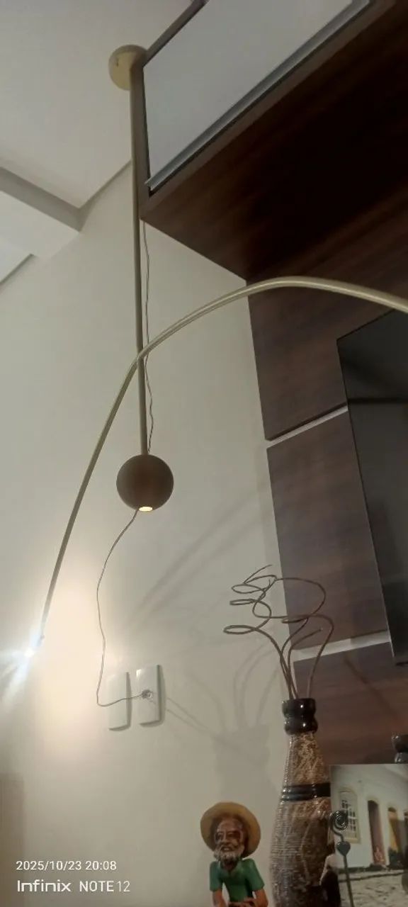 Lustre formato de flecha  - Foto 4