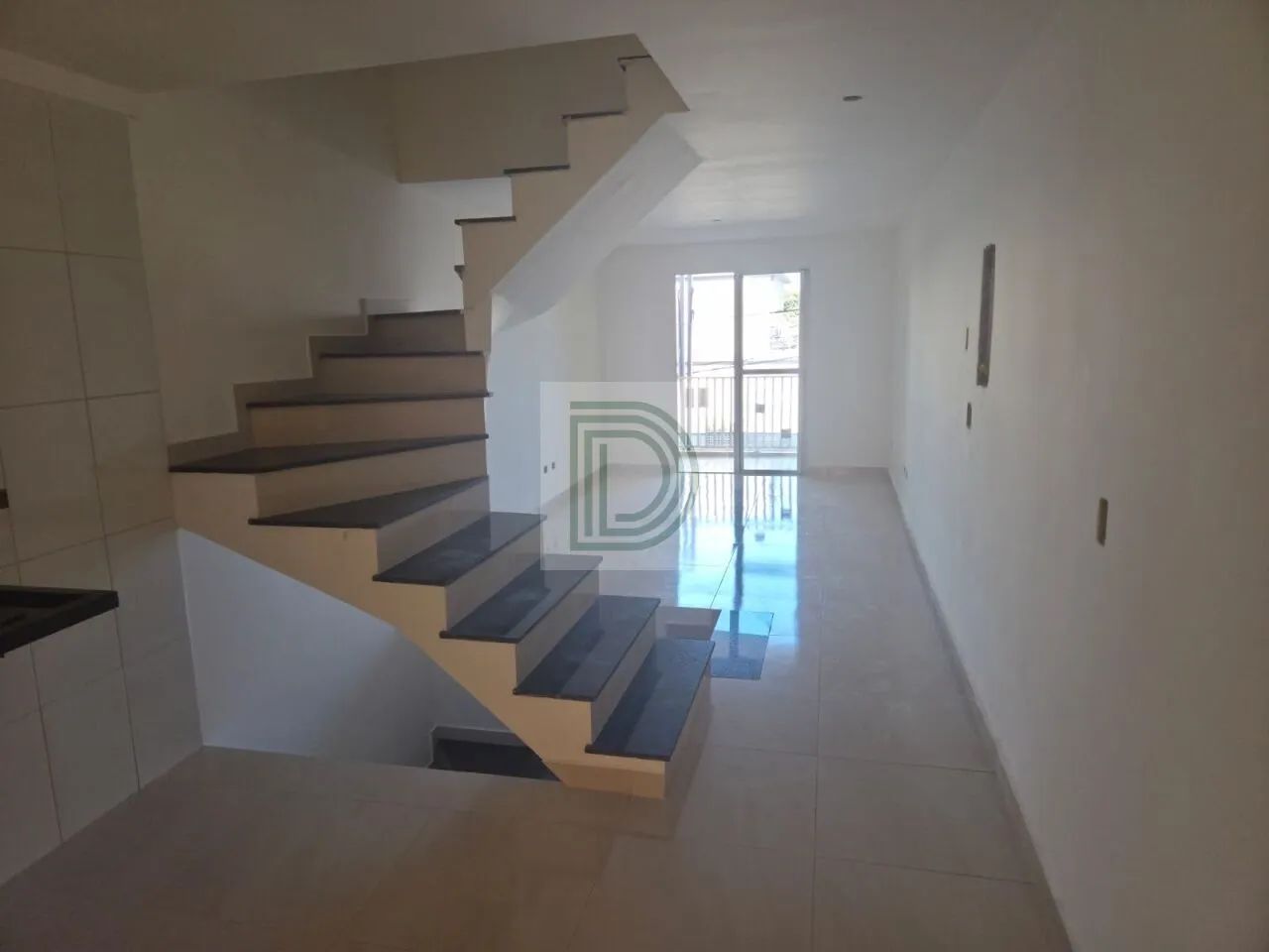 Casa Nova à Venda ao Lado da USP | 3 Suítes | Quintal | Terraço | 2 Vagas - Foto 2