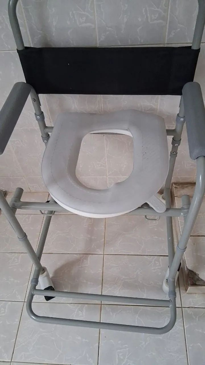 Cadeira higiênica 