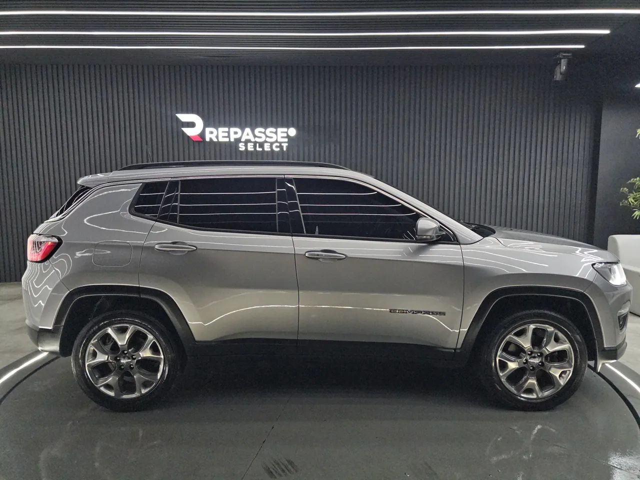 Jeep Compass Longitude 2.0 4X2 Flex 16V Aut. 2020 - Foto 3