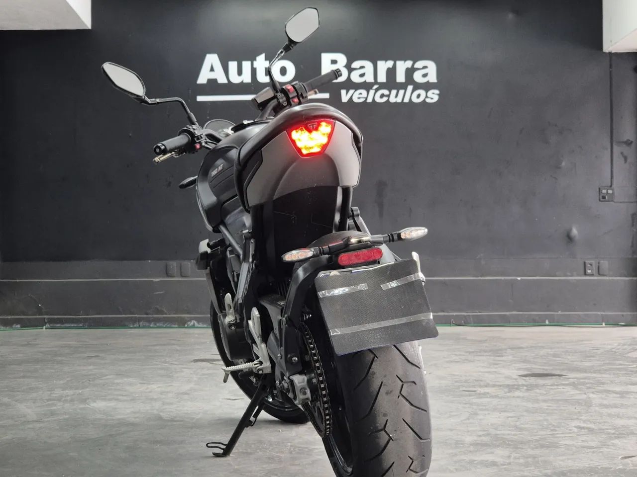 Triumph Trident 660 2022 - Foto 4