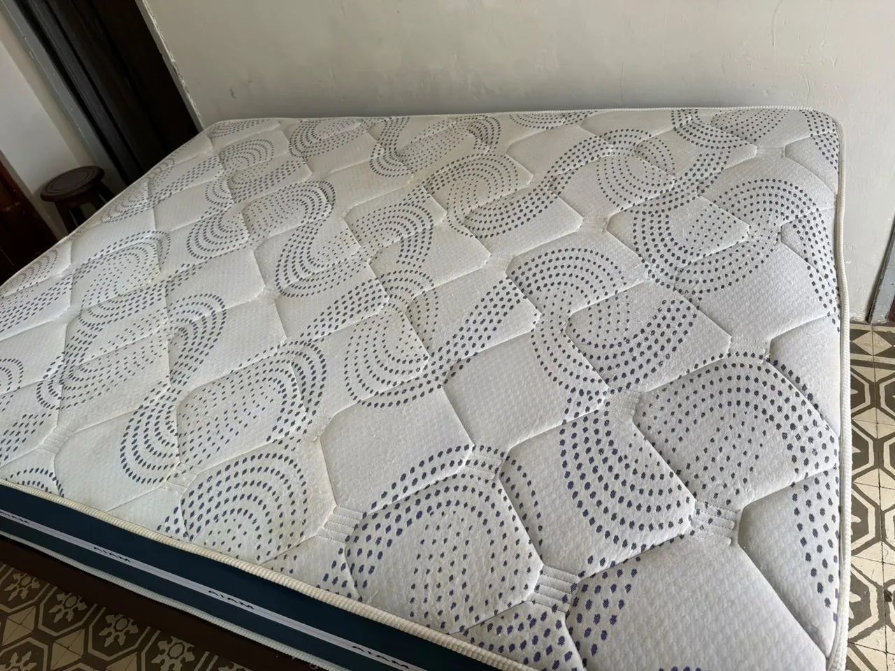Vendo Cama de Casal Box - Foto 2