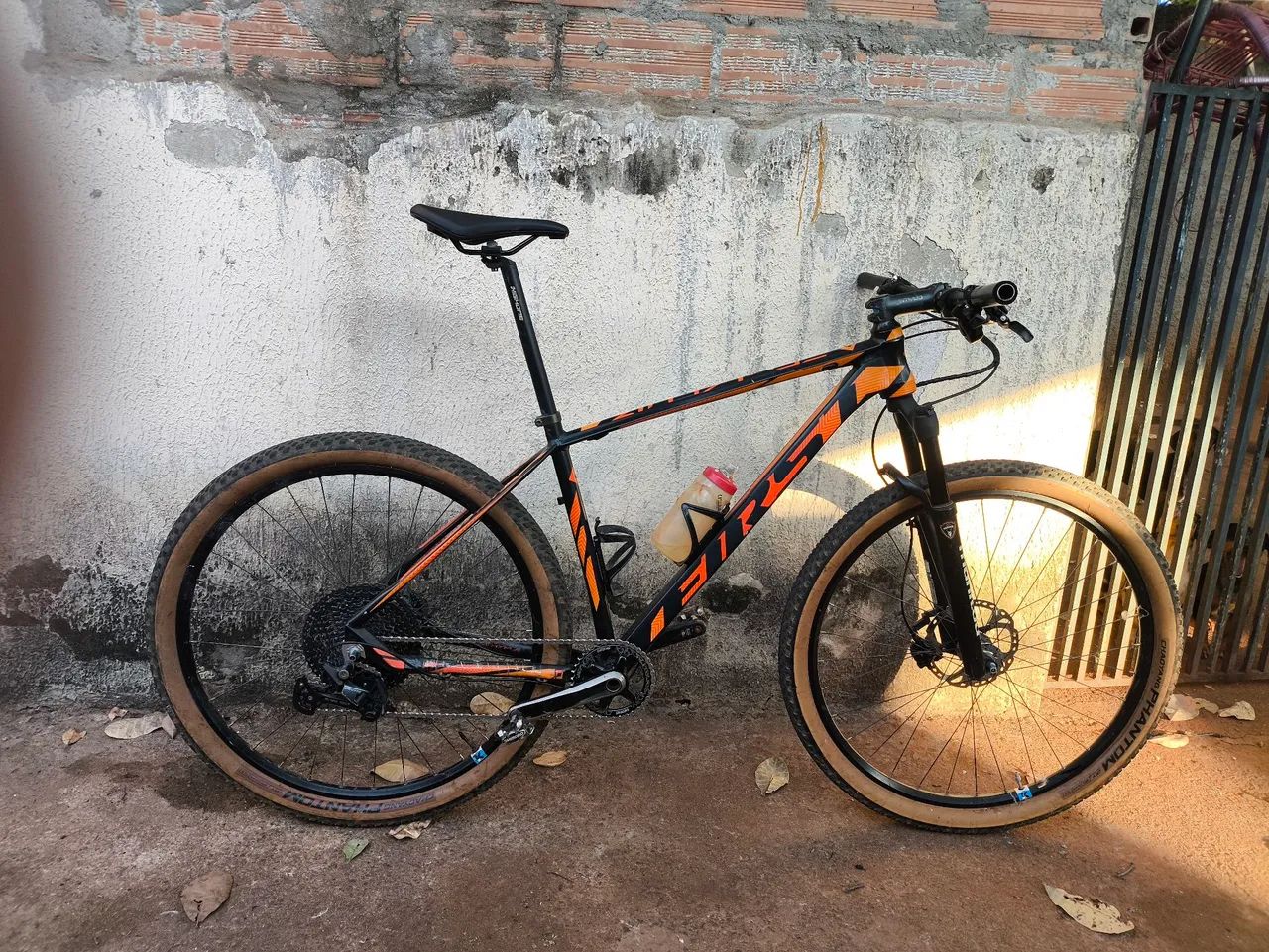 Bicicleta aro 29 MTB  - Foto 4