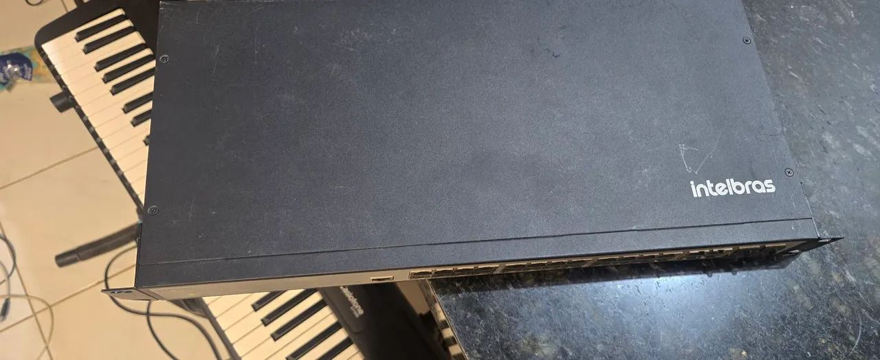 Switch Intelbras SG 2404 MR L2+ série Switch gerenciável