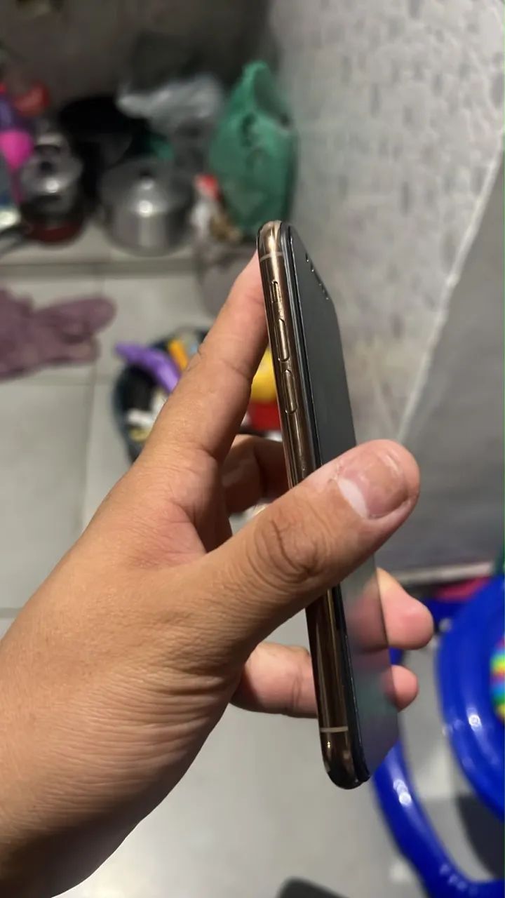 iPhone 11 Pro 64gb - Foto 2