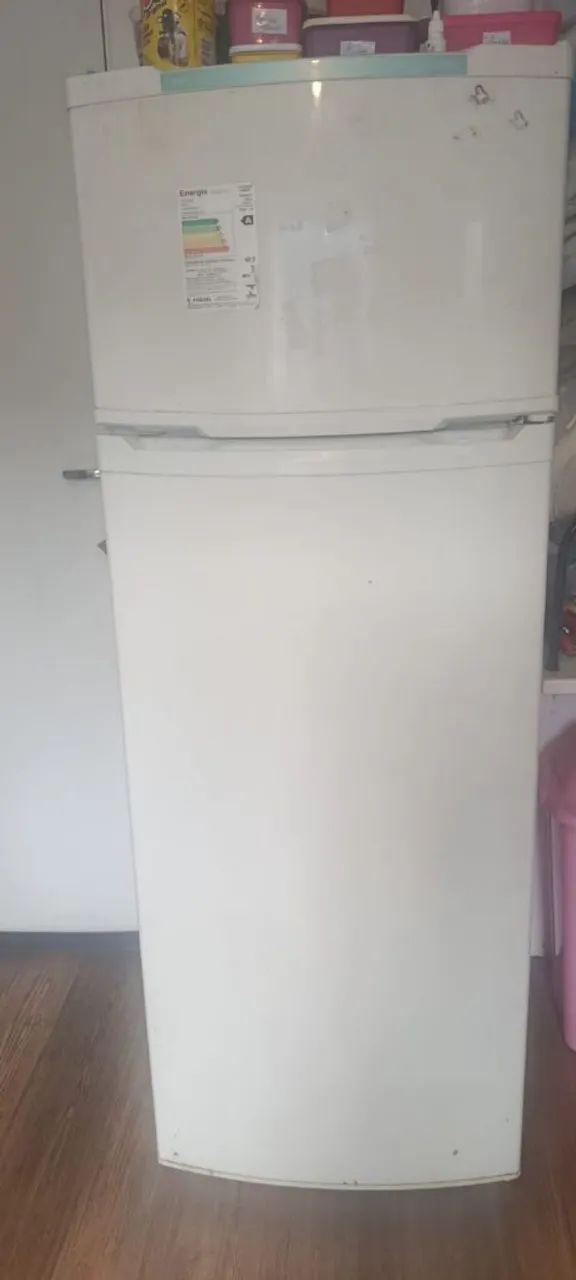 Geladeira USADA funcionando BEM