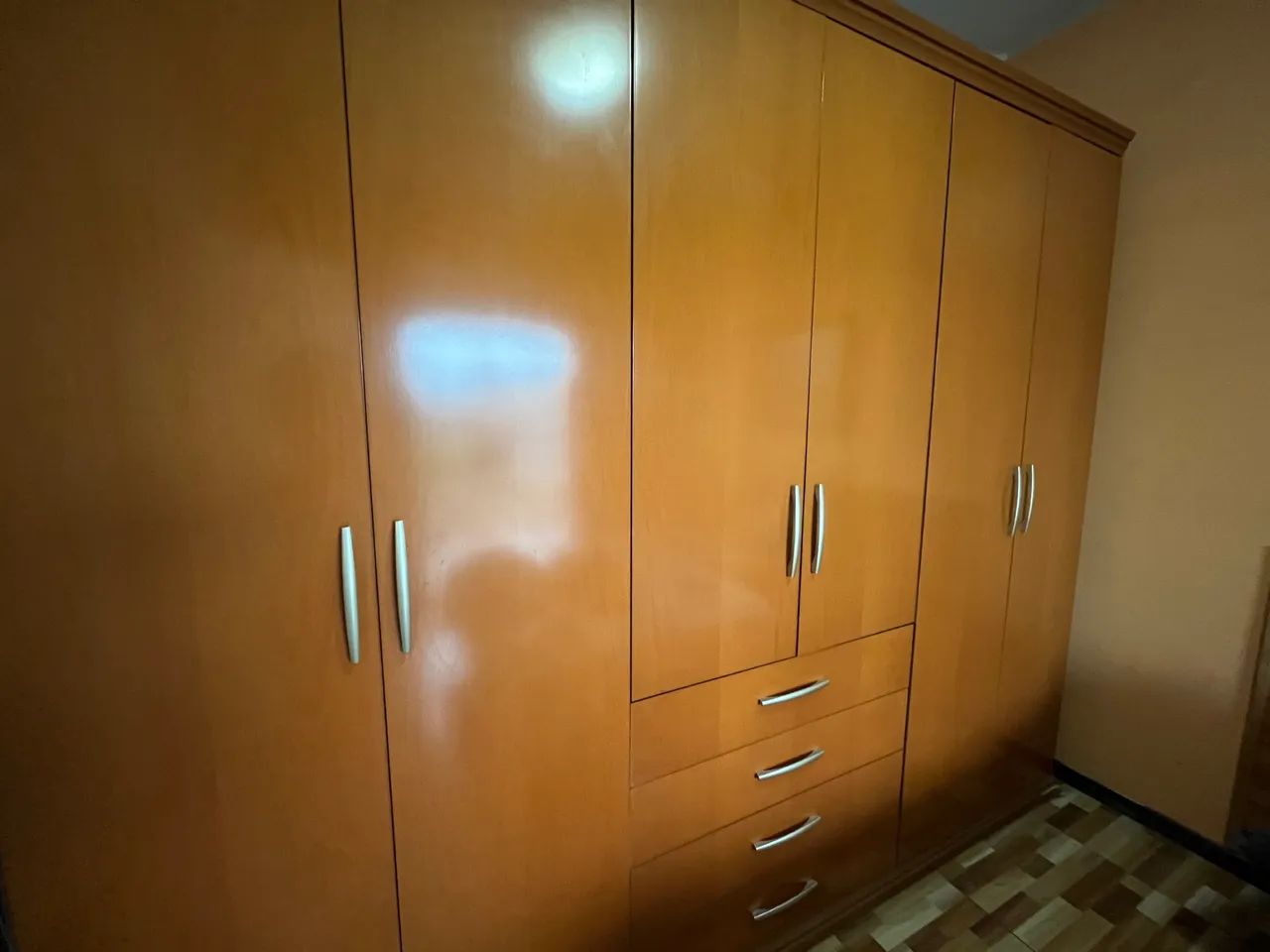 Guarda-roupa 6 portas e 4 gavetas - Foto 2