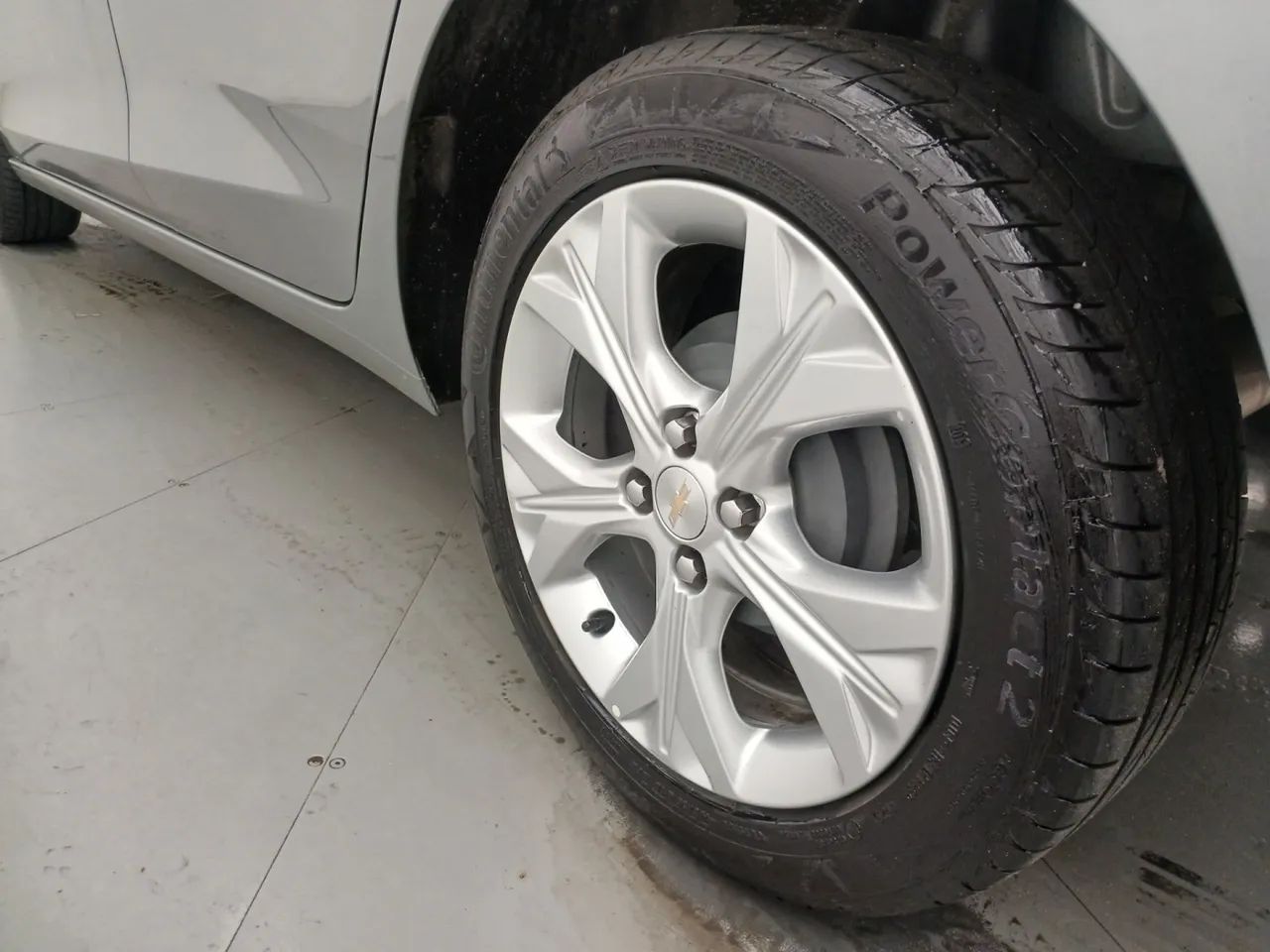 Chevrolet Onix Hatch LTZ 1.0 12V TB Flex Aut. 5P, foto 12 de 18