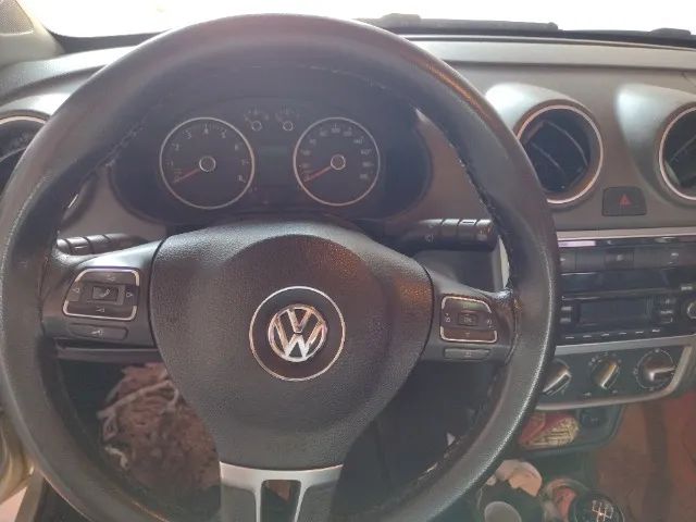 Volkswagen Voyage VOYAGE 1.0/1.0 City Mi Total Flex 8V 4p 2014