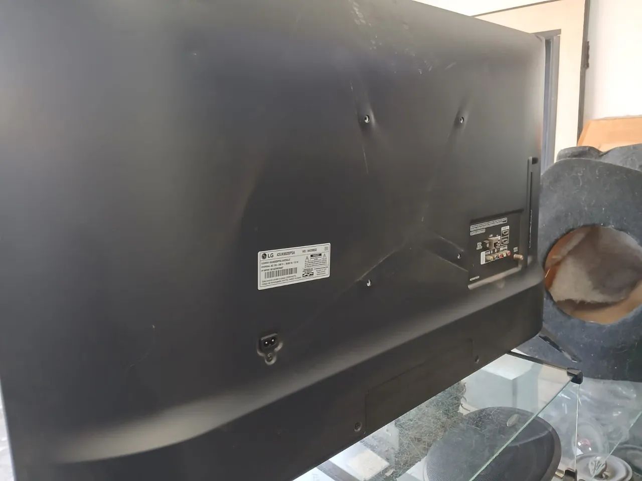 Smart TV LG 43" 43UK6520PSA Tela Quebrada - Foto 2