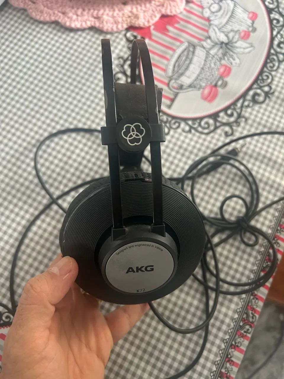 Fone AKG 72