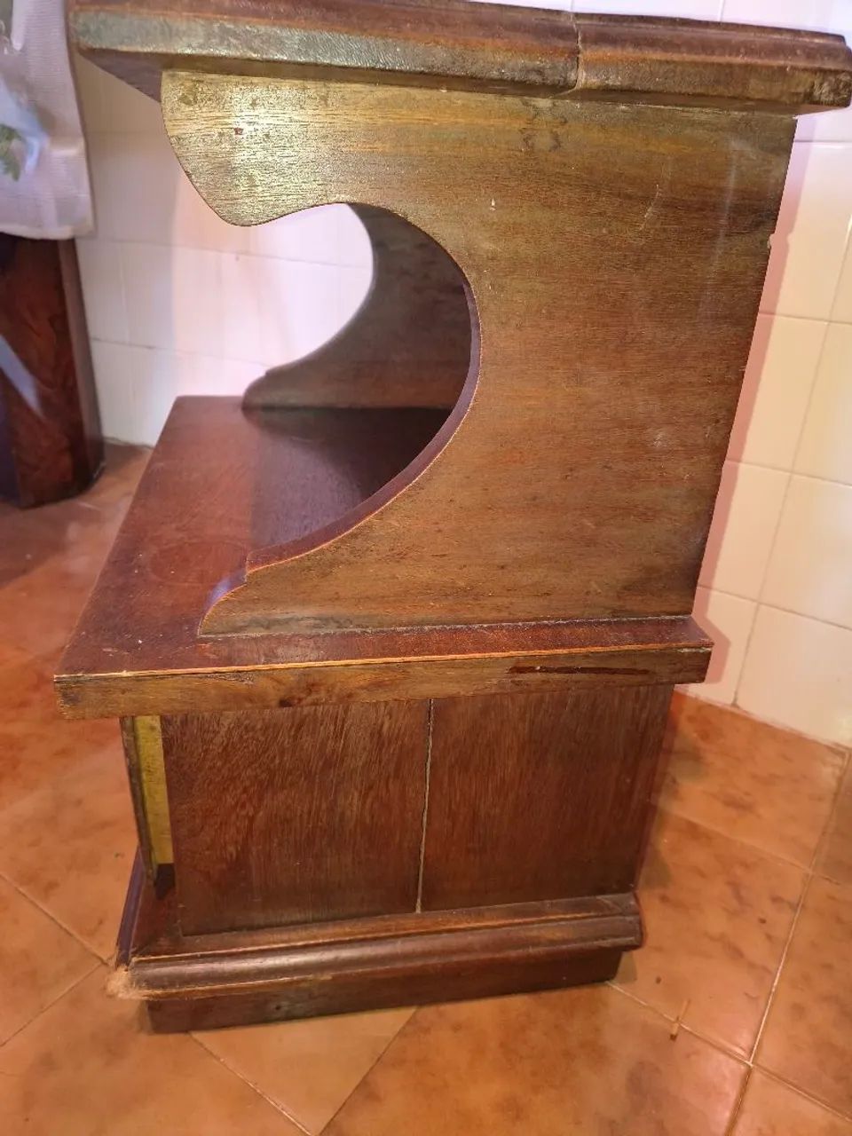 Mesinha de madeira maciça  - Foto 3