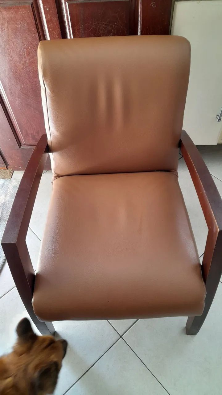 Poltronas de madeira  - Foto 2