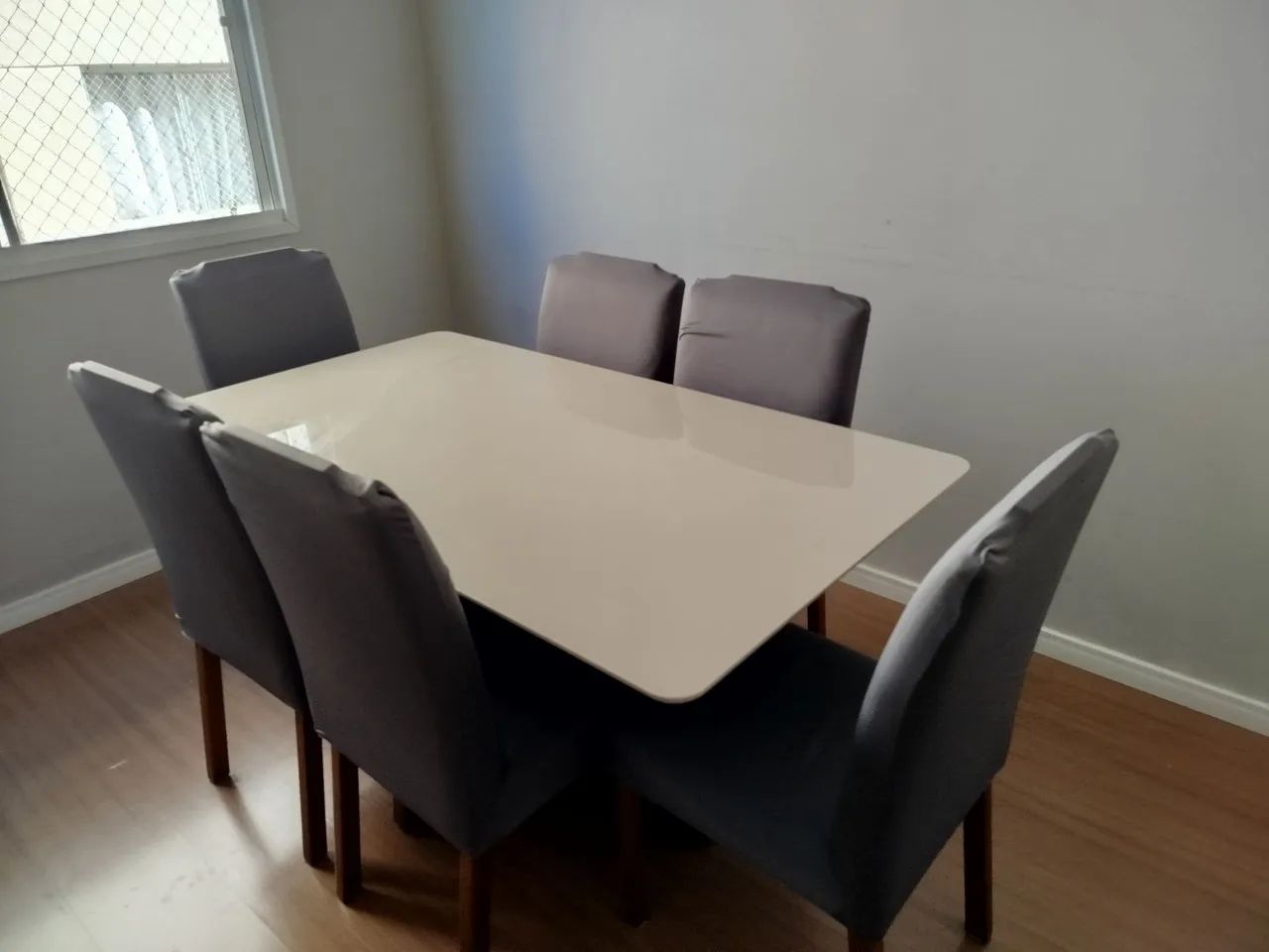 Mesa com 6 cadeiras  - Foto 2