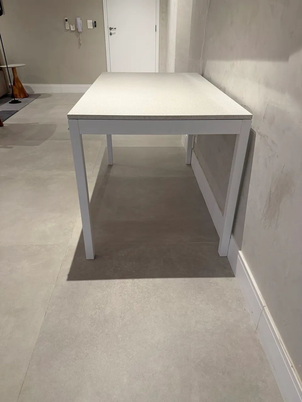 Mesa branca impecável 1,30 x 0,75 - Foto 4