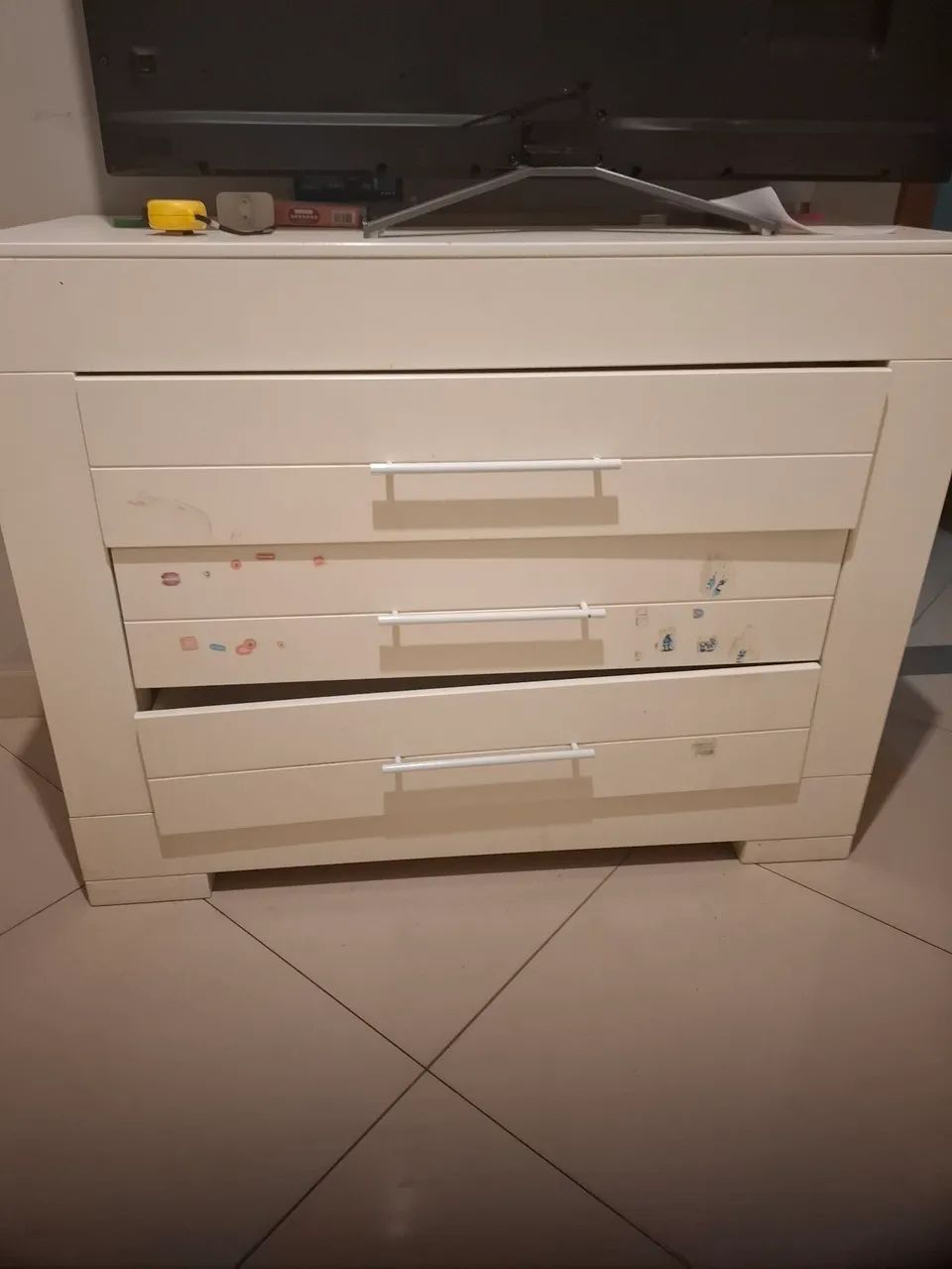 Doo cômoda e armario infantil