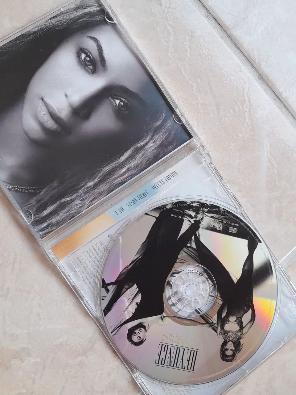 CD Beyoncé - I Am... Sasha Fierce - Deluxe Edition - excelente estado - Foto 2