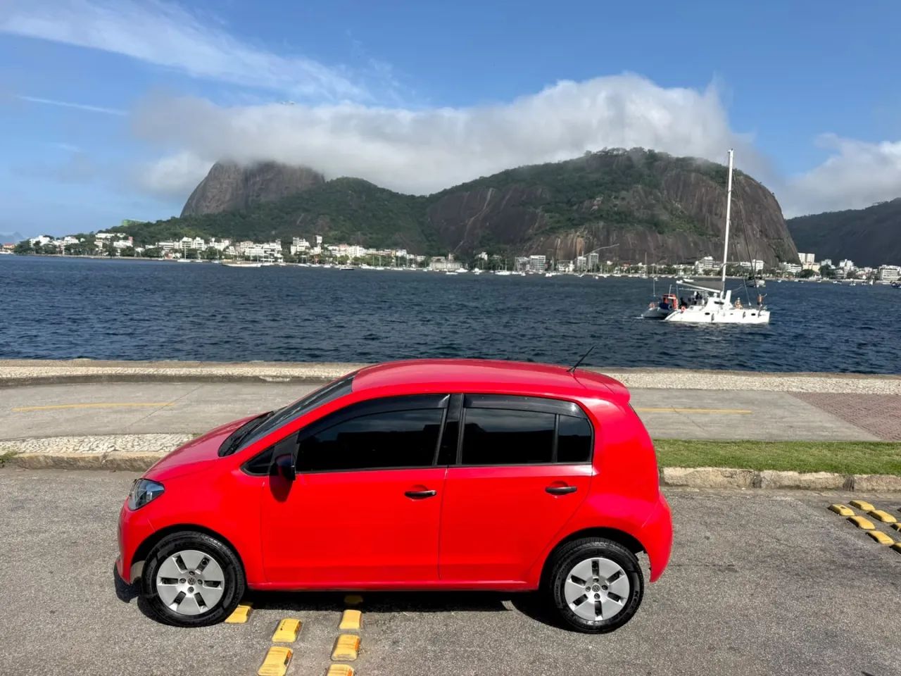 Volkswagen Up! 1.0 TOTAL FLEX 12V 5P 2016