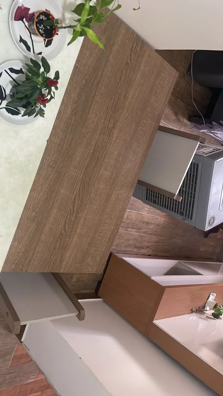 Mesa com 2 Cadeiras Usada - Acabamento Amadeirado - Foto 5