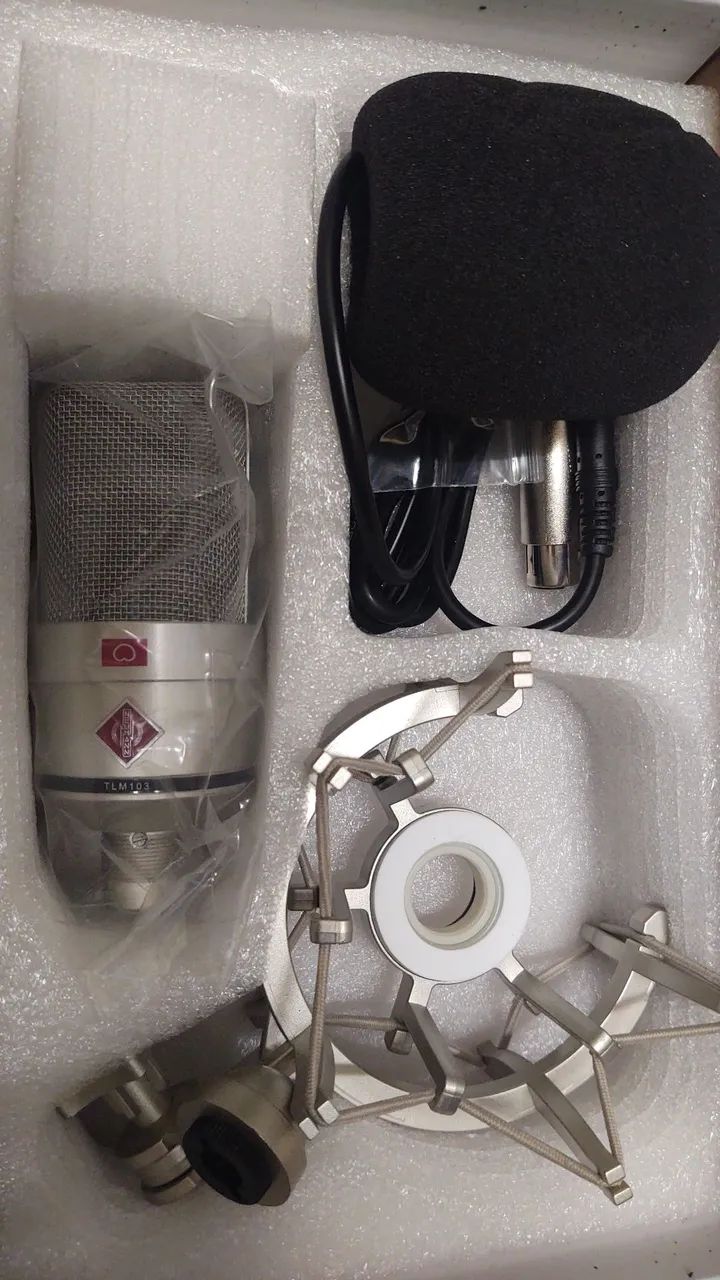 Microfone TLM 103